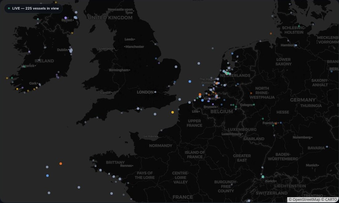 Live map of vessel traffic in the English Channel and southern North Sea